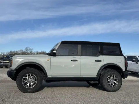 More photos of 2023 Ford Bronco at Graff Chevrolet of Chesterton, IN