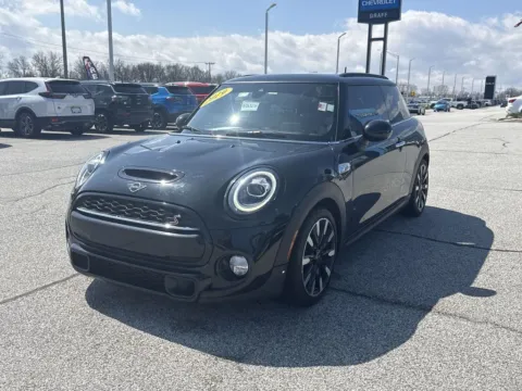More photos of 2019 MINI Cooper S at Graff Chevrolet of Chesterton, IN