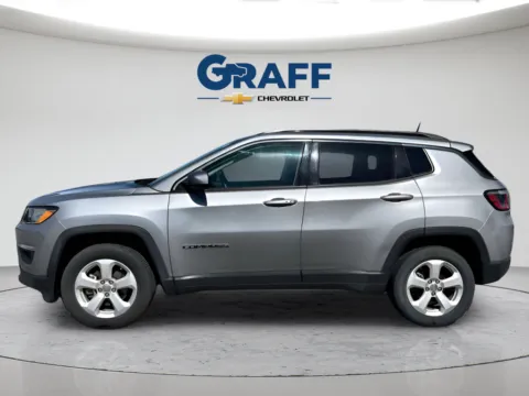 Photos of 2018 Jeep Compass Latitude for sale in Burns Harbor, IN at Graff Chevrolet of Chesterton