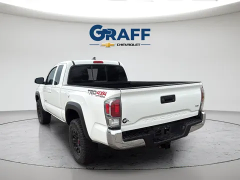 More photos of 2021 Toyota Tacoma TRD Off-Road at Graff Chevrolet of Chesterton, IN