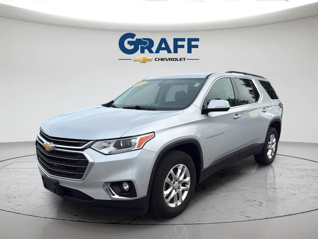 Silver 2020 Chevrolet Traverse 3LT for sale in Burns Harbor, IN