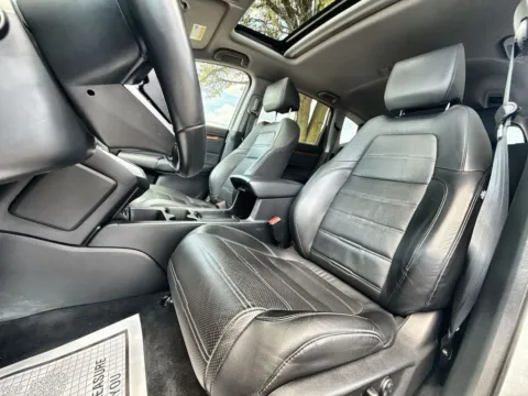 More photos of 2020 Honda CR-V EX-L at Graff Chevrolet of Chesterton, IN