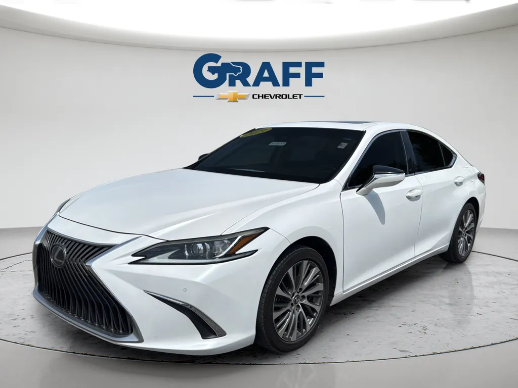 White 2019 Lexus ES 350 for sale in Burns Harbor, IN
