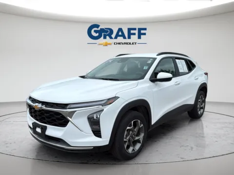 White 2024 Chevrolet Trax LT for sale in Burns Harbor, IN