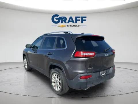 More photos of 2016 Jeep Cherokee Latitude at Graff Chevrolet of Chesterton, IN