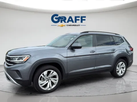 Photos of 2023 Volkswagen Atlas 3.6L V6 SE w/Technology for sale in Burns Harbor, IN at Graff Chevrolet of Chesterton