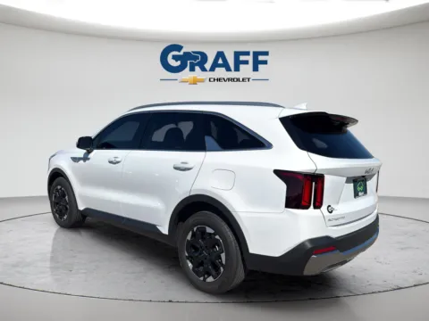 More photos of 2025 Kia Sorento S at Graff Chevrolet of Chesterton, IN