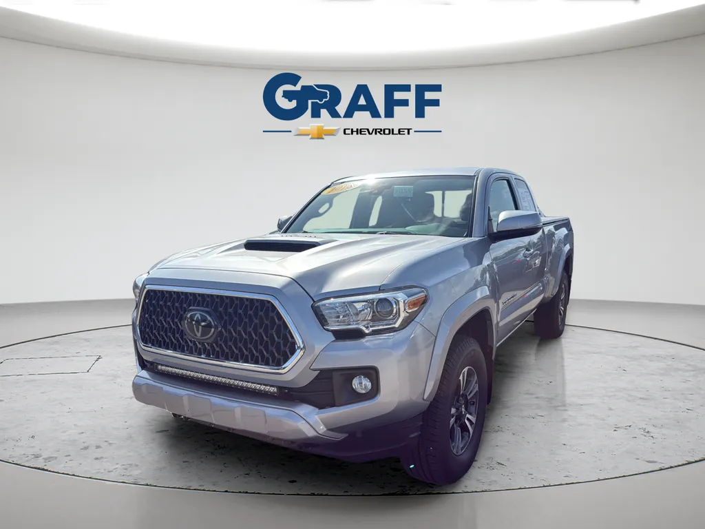 Silver 2018 Toyota Tacoma TRD Sport for sale in Burns Harbor, IN