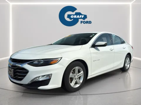 White 2023 Chevrolet Malibu LT for sale in Burns Harbor, IN