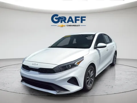 White 2022 Kia Forte LXS for sale in Burns Harbor, IN