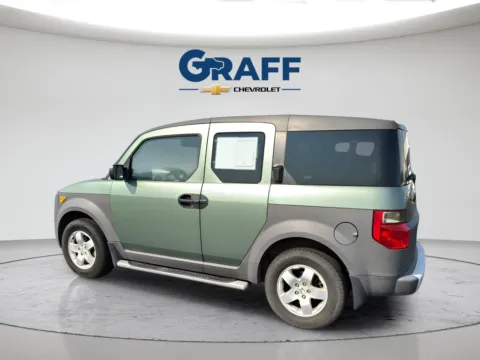 More photos of 2004 Honda Element EX at Graff Chevrolet of Chesterton, IN
