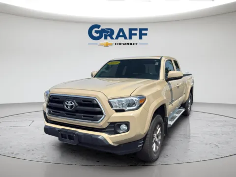 Beige 2016 Toyota Tacoma SR5 for sale in Burns Harbor, IN