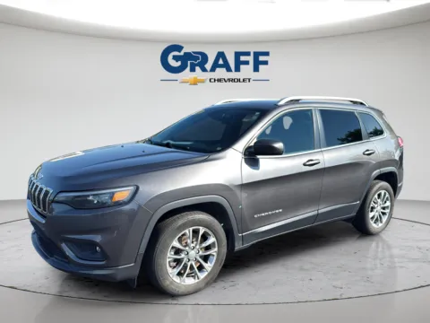 Photos of 2021 Jeep Cherokee Latitude Lux for sale in Burns Harbor, IN at Graff Chevrolet of Chesterton