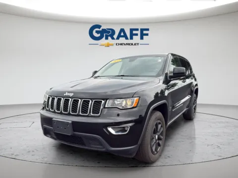 Black 2022 Jeep Grand Cherokee WK Laredo E for sale in Burns Harbor, IN