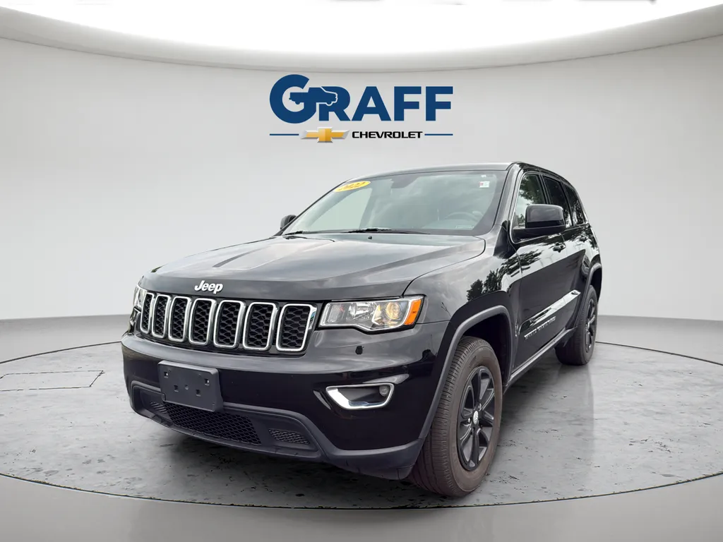 Black 2022 Jeep Grand Cherokee WK Laredo E for sale in Burns Harbor, IN