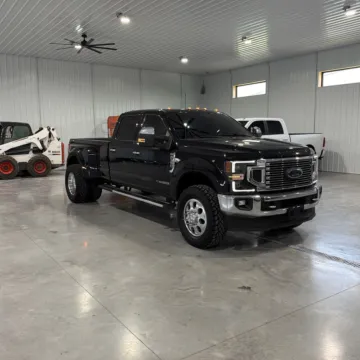 Another view of 2022 Ford F-350SD XLT for sale in Burns Harbor, IN at Graff Chevrolet of Chesterton