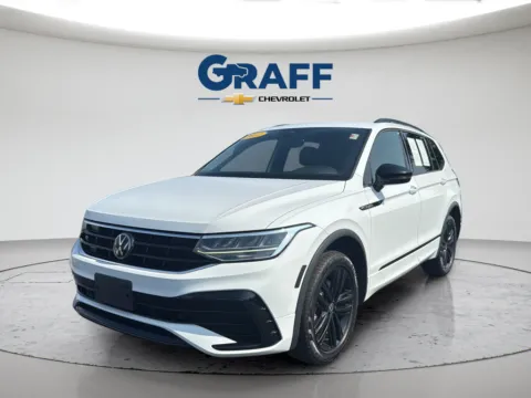 White 2022 Volkswagen Tiguan 2.0T SE R-Line Black for sale in Burns Harbor, IN
