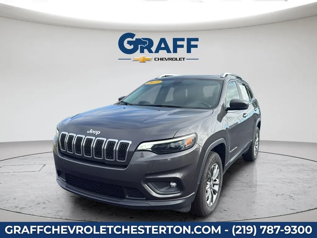 Gray 2019 Jeep Cherokee Latitude Plus for sale in Burns Harbor, IN