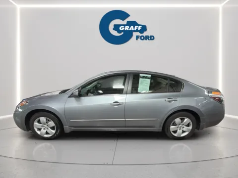 Photos of 2008 Nissan Altima 2.5 S for sale in Chesterton, IN at Graff Ford of Chesterton