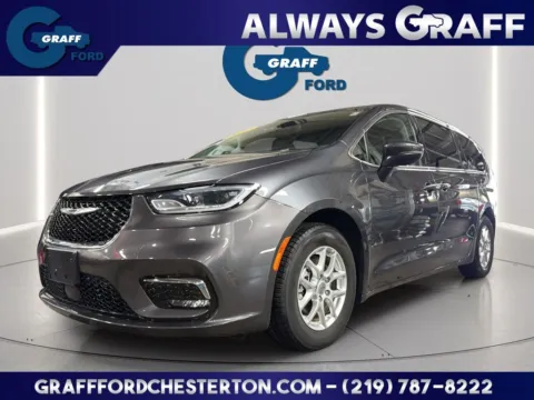 Gray 2023 Chrysler Pacifica Touring L for sale in Chesterton, IN