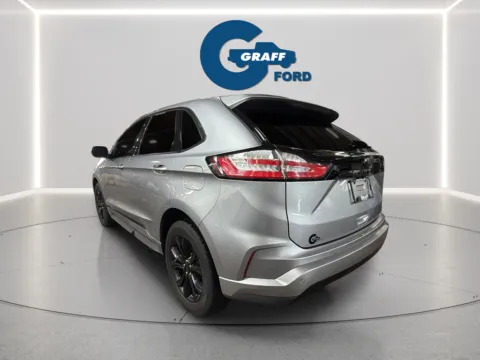 More photos of 2022 Ford Edge SE at Graff Ford of Chesterton, IN