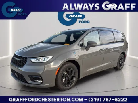 Gray 2021 Chrysler Pacifica Hybrid Touring for sale in Chesterton, IN