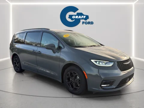 More photos of 2021 Chrysler Pacifica Hybrid Touring at Graff Ford of Chesterton, IN