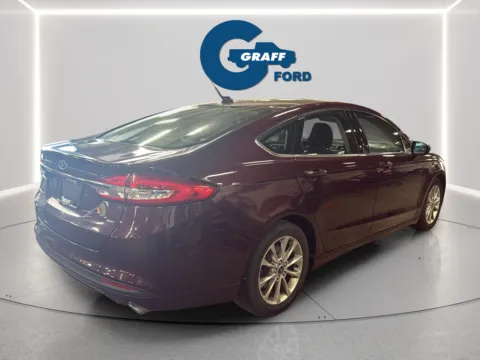 More photos of 2017 Ford Fusion SE at Graff Ford of Chesterton, IN