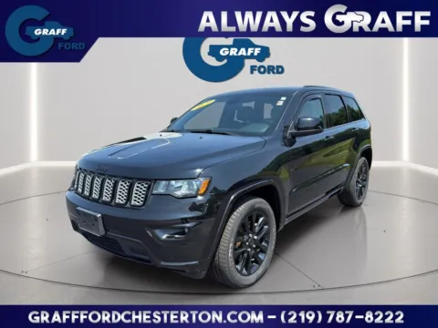 Black 2021 Jeep Grand Cherokee Laredo X for sale in Chesterton, IN