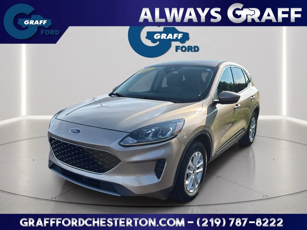 Gold 2021 Ford Escape SE for sale in Chesterton, IN