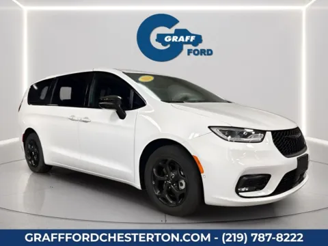 More photos of 2024 Chrysler Pacifica Hybrid Select S Appearance at Graff Ford of Chesterton, IN