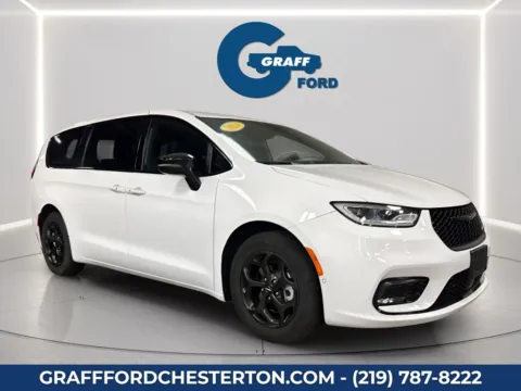 More photos of 2024 Chrysler Pacifica Hybrid Select S Appearance at Graff Ford of Chesterton, IN