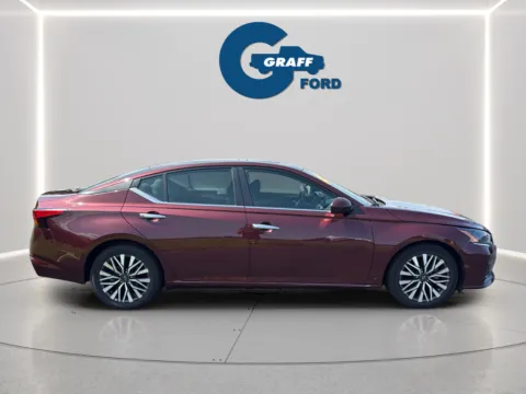 More photos of 2024 Nissan Altima 2.5 SV at Graff Ford of Chesterton, IN