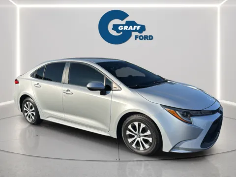 More photos of 2022 Toyota Corolla Hybrid LE at Graff Ford of Chesterton, IN