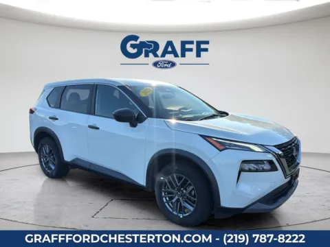 More photos of 2023 Nissan Rogue S at Graff Ford of Chesterton, IN