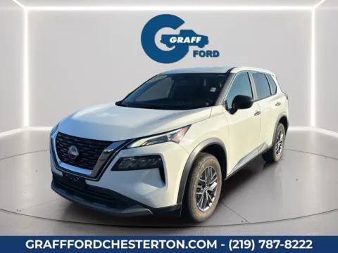 White 2023 Nissan Rogue S for sale in Chesterton, IN