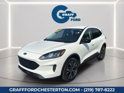 White 2021 Ford Escape SE for sale in Chesterton, IN