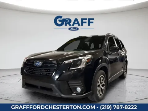 Black 2023 Subaru Forester Premium for sale in Chesterton, IN