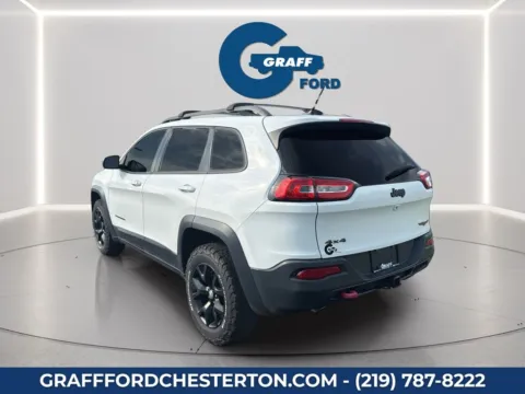 More photos of 2015 Jeep Cherokee Trailhawk at Graff Ford of Chesterton, IN