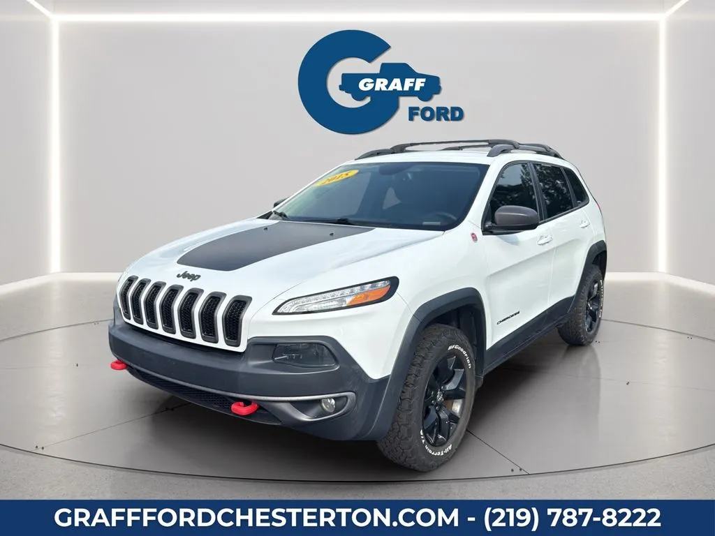 White 2015 Jeep Cherokee Trailhawk for sale in Chesterton, IN