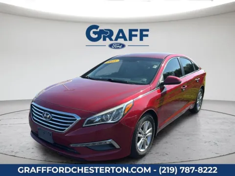 Red 2015 Hyundai Sonata SE for sale in Chesterton, IN