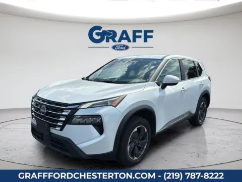 White 2024 Nissan Rogue SV for sale in Chesterton, IN