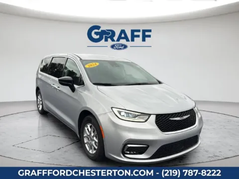 More photos of 2024 Chrysler Pacifica Touring L at Graff Ford of Chesterton, IN