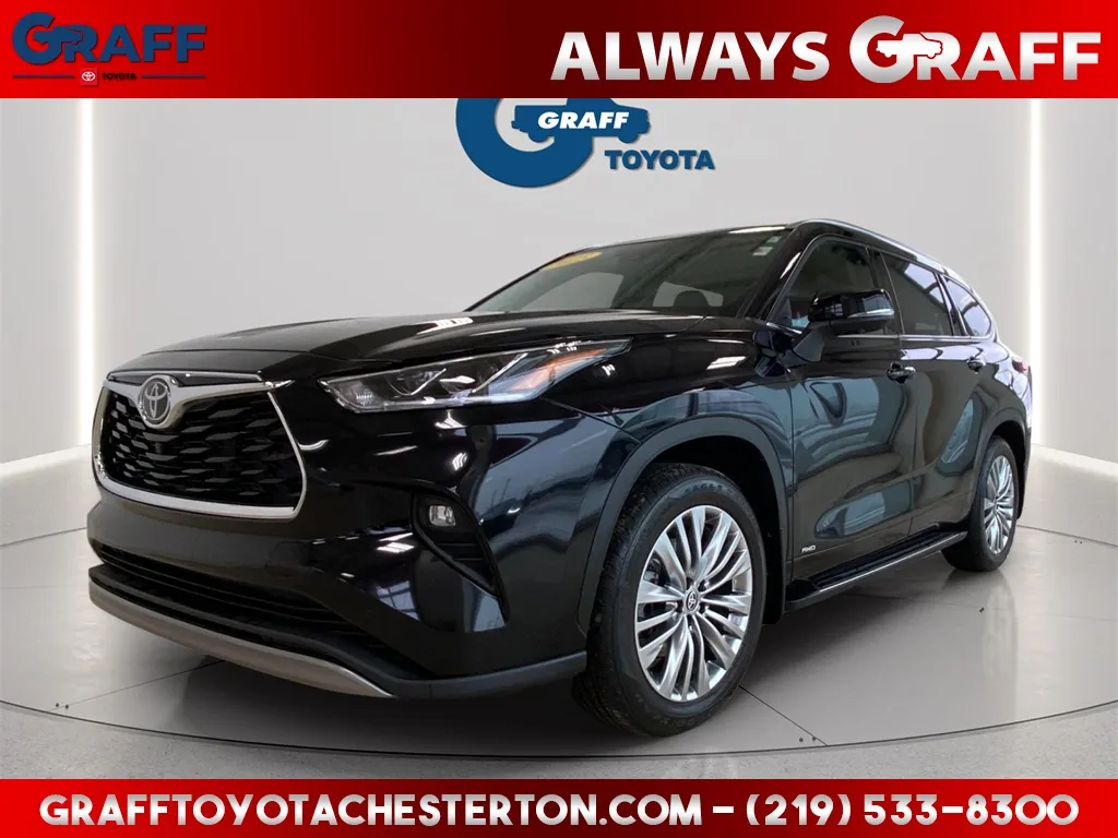 2025 Toyota Highlander Hybrid Platinum for sale in Burns Harbor, IN