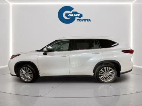 Photos of 2023 Toyota Highlander Hybrid Platinum for sale in Burns Harbor, IN at Graff Toyota