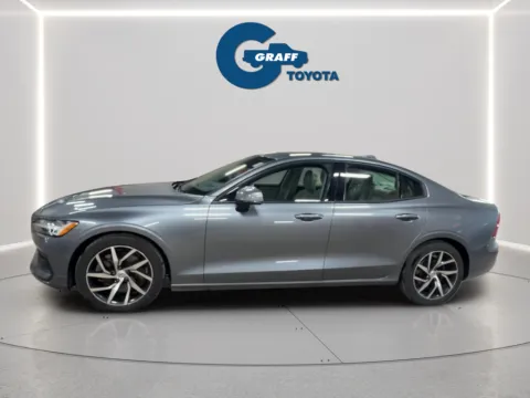 Photos of 2020 Volvo S60 T6 Momentum for sale in Burns Harbor, IN at Graff Toyota