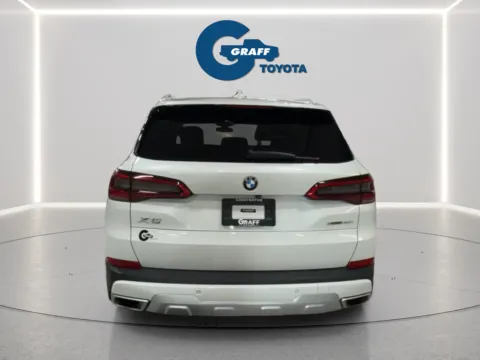 More photos of 2020 BMW X5 xDrive40i at Graff Toyota, IN
