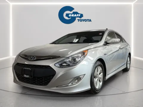 Silver 2013 Hyundai Sonata Hybrid for sale in Burns Harbor, IN