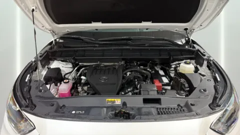 White 2023 Toyota Highlander Platinum for sale in Burns Harbor, IN