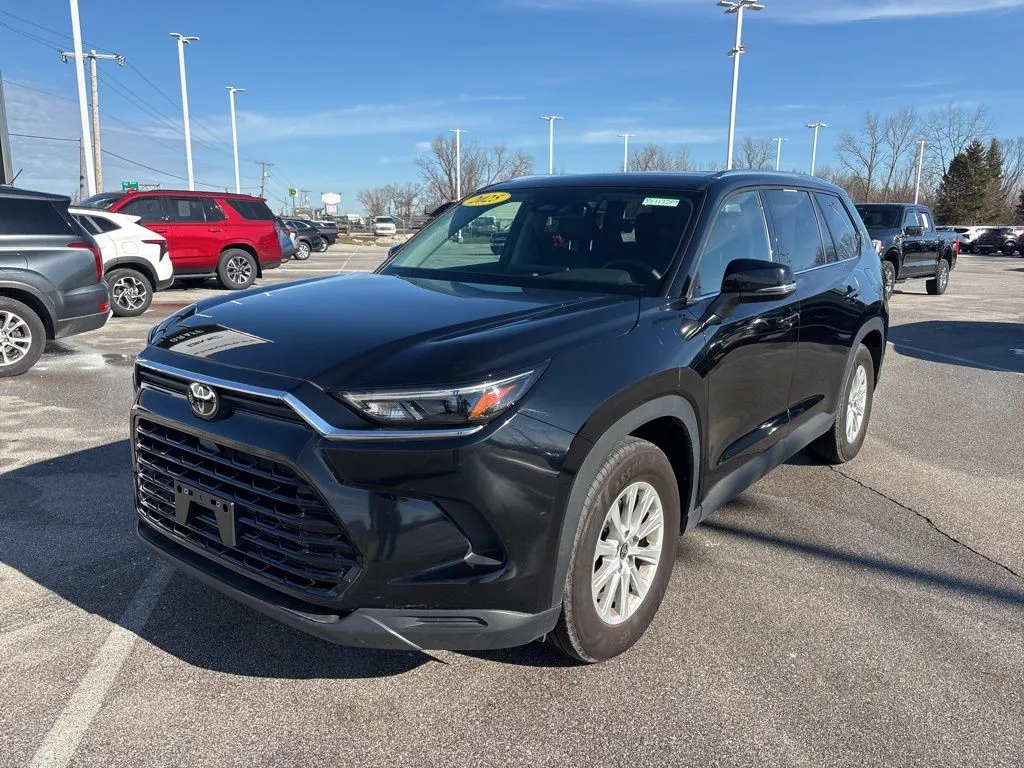 2025 Toyota Grand Highlander XLE for sale in Burns Harbor, IN